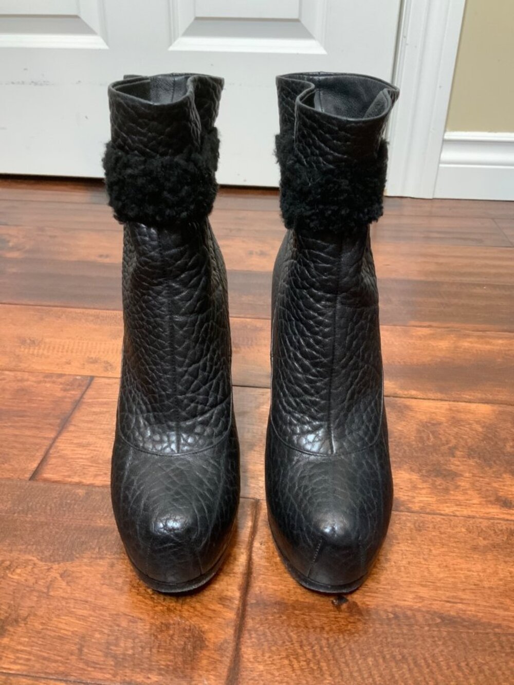 Yves Saint Laurent Black Leather Tribtoo Black Shearling Booties Sz 6.5 | 36.5 - Picture 2 of 8